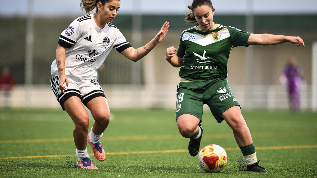 Fotogalería: Las imagénes del Cacereño Femenino-Fundación Albacete