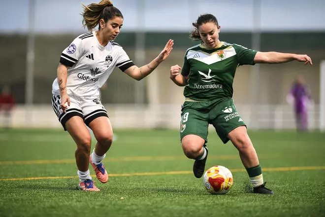 Fotogalería: Las imagénes del Cacereño Femenino-Fundación Albacete