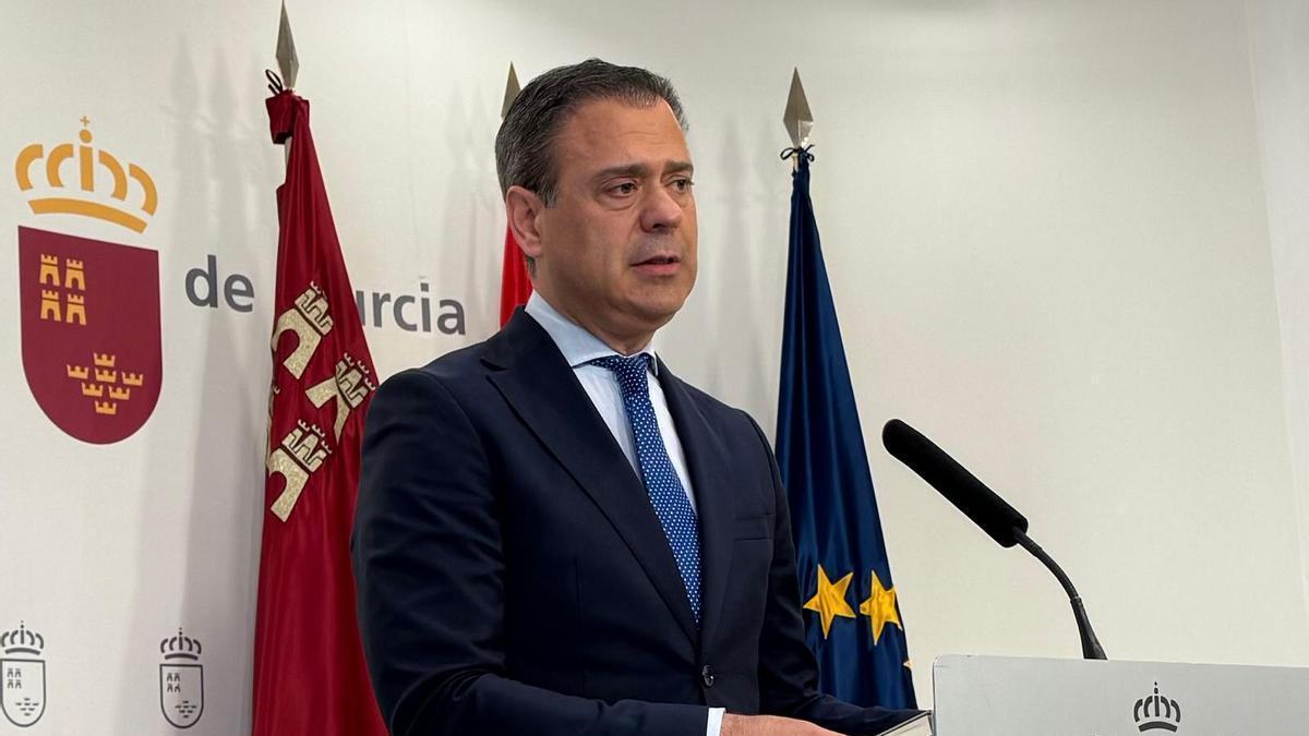 Marcos Ortuño, este jueves durante la rueda de prensa tras el Consejo de Gobierno