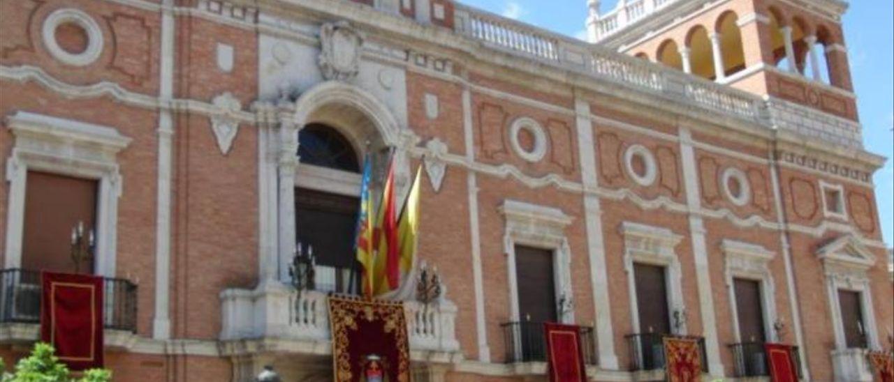 Fachada de la Archidiócesis de Valencia, que investiga la denuncia.