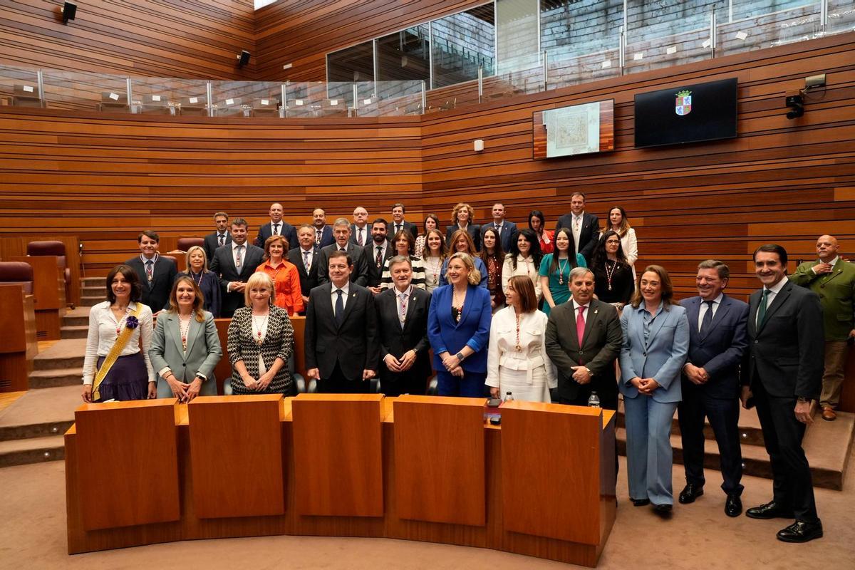 Los rostros zamoranos en la constitución de las Cortes de Castilla y León: la sesión, en imágenes Los rostros zamoranos en la constitución de las Cortes de Castilla y León: la sesión, en imágenes