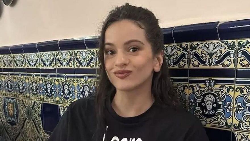 Rosalía en un su ruta gastronómica por Madrid