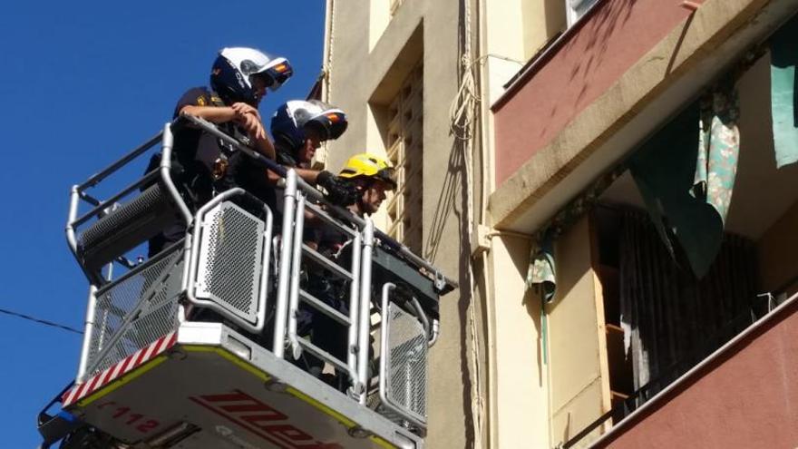 Arrestan a un supuesto ladrón tras sorprenderle cuando asaltaba una casa en Alicante