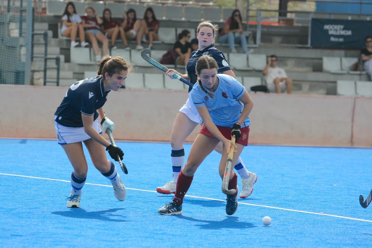 El CD Giner de los Ríos y el CH Xaloc protagonizaron el derbi valenciano que finalizó sin goles en Beteró.