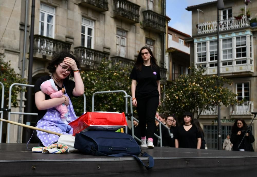 8M en Pontevedra: los estudiantes le cantan las cuarenta al machismo