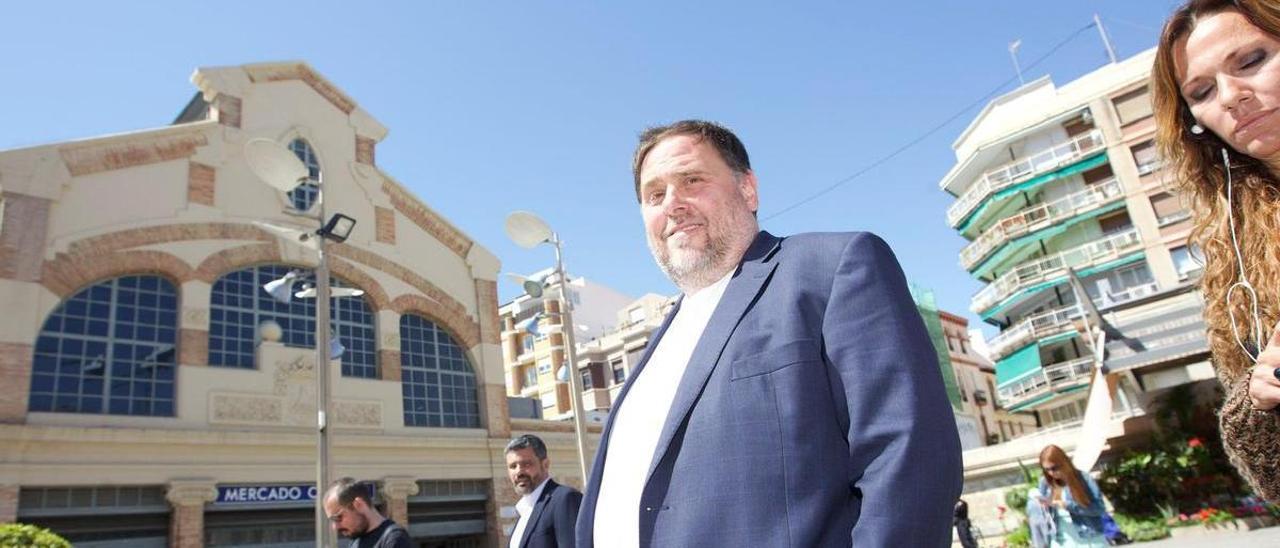 Oriol Junqueras en la plaza 25 de Mayo de Alicante.