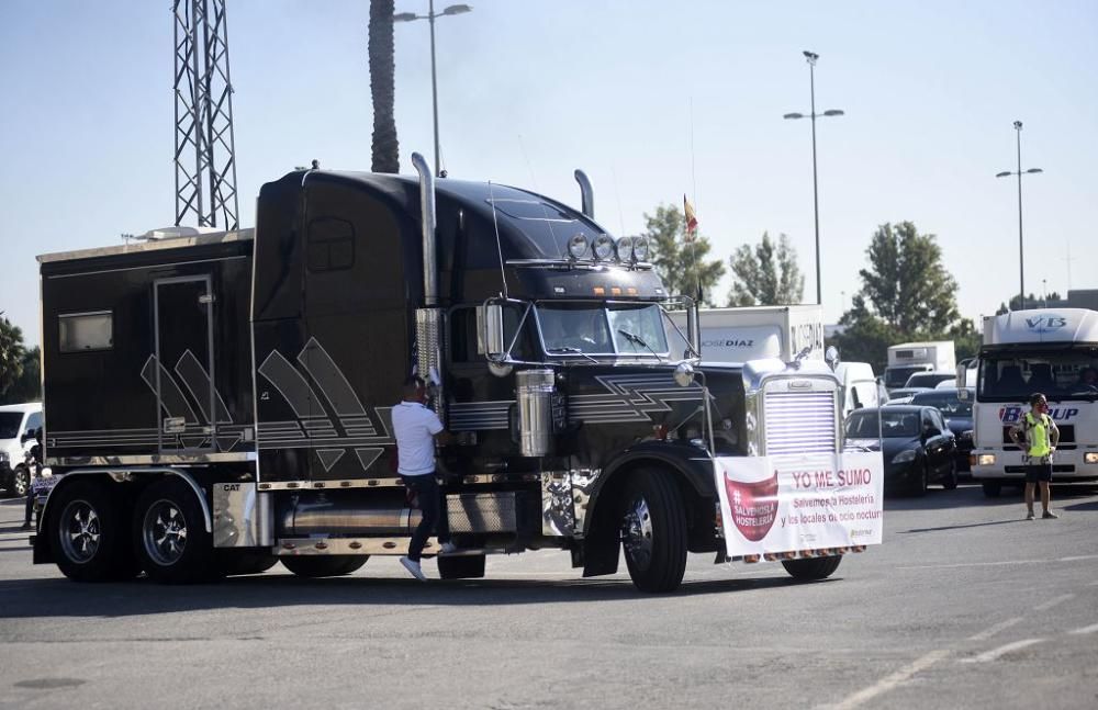 Los hoteleros toman Murcia para protestar contra las medidas del Gobierno regional