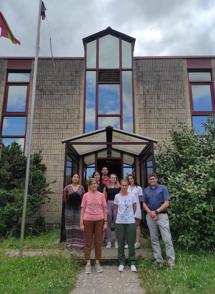 Parte del equipo formado por Miguel Gueimonde, Clara González, Nuria Salazar, Silvia Arboleya y Sonia González.