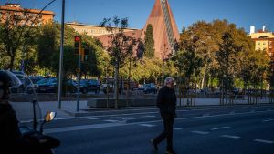 La parroquia de Sant Joan Bosco, en la plaza de Ferran Reyes, en el barrio de Navas del distrito de Sant Andreu, este jueves. La parroquia de Sant Joan Bosco, en la plaza de Ferran Reyes, en el barrio de Navas del distrito de Sant Andreu, este jueves.
