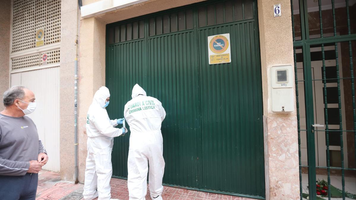 Un hombre mata a su pareja en Torrevieja