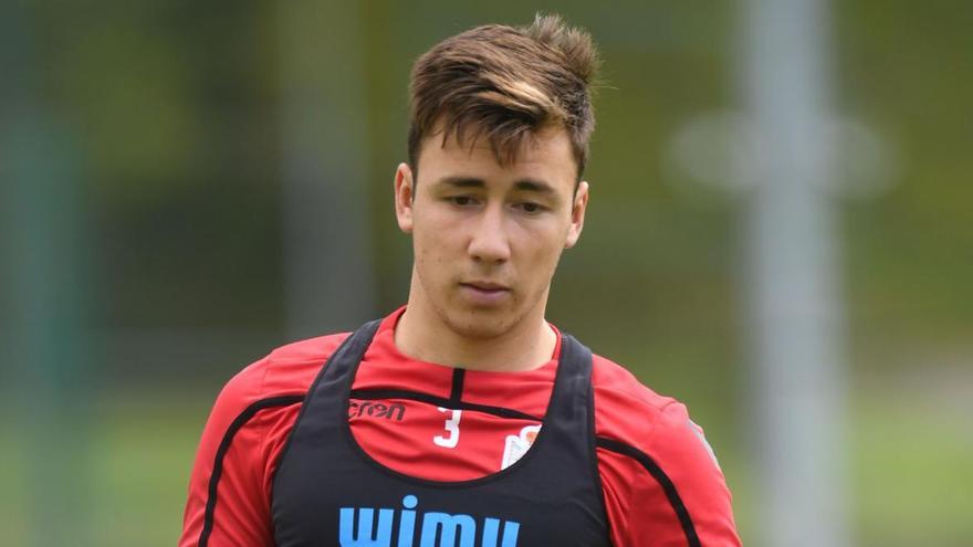 Saúl García, en un entrenamiento con el Deportivo de la Coruña.