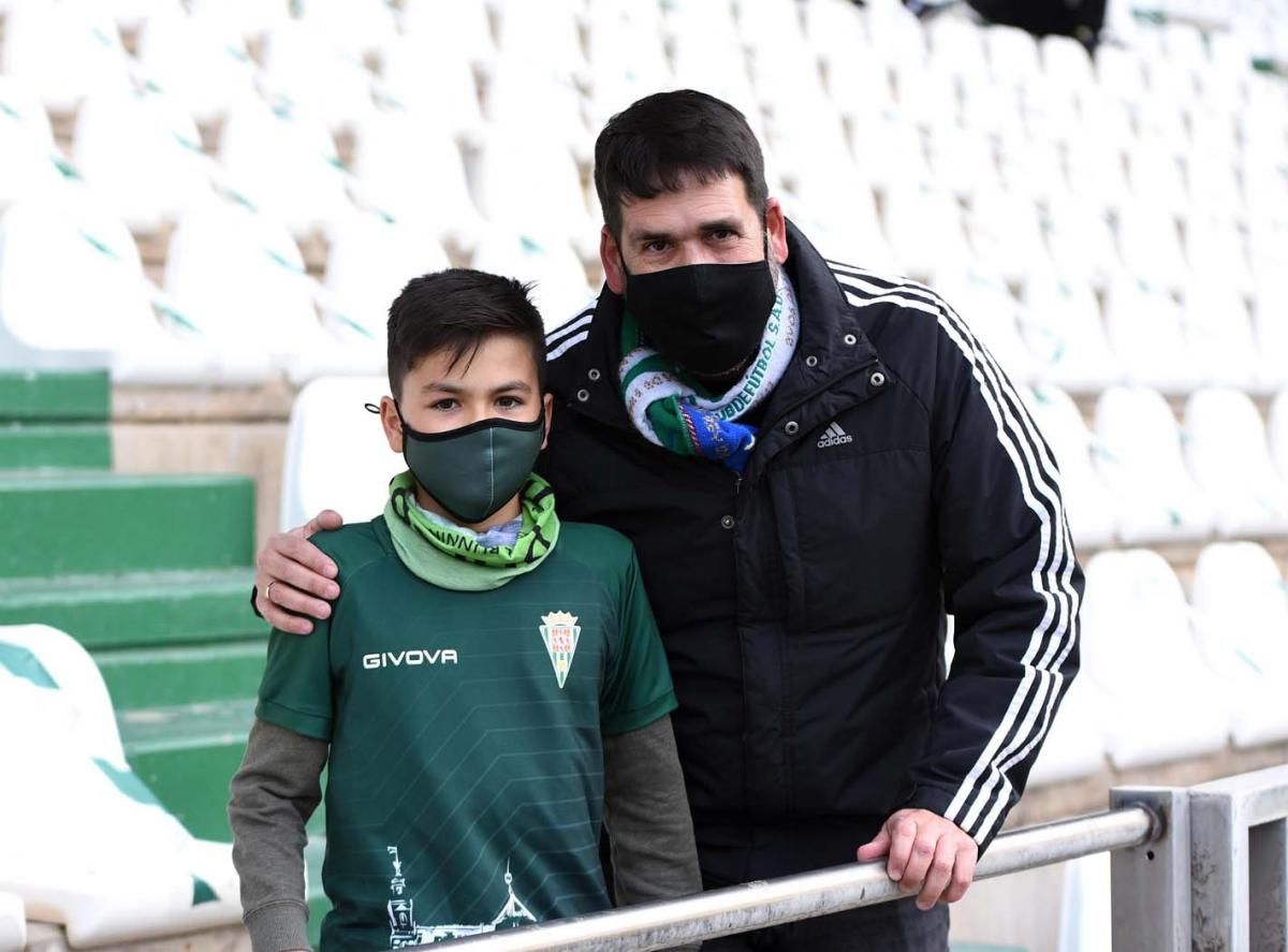 Los aficionados en el partido de Copa del Rey