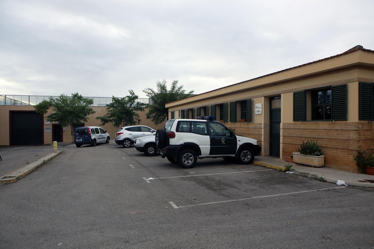 La educadora social despedida trabajó durante más de dos años en el centro de menores es Pinaret.