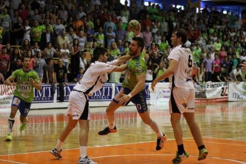 Balonmano: MMT Seguros - Helvetia Anaitasuna (25-24)