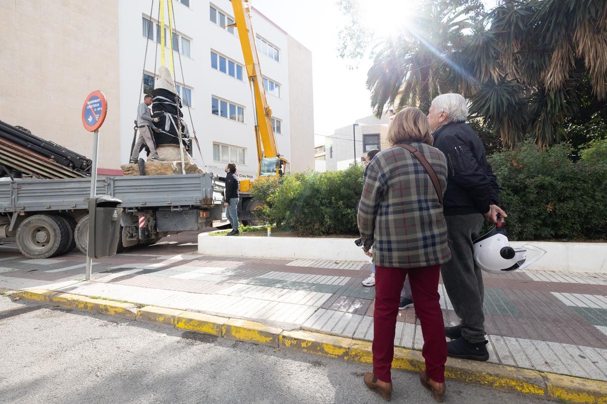 Galería: Todas las imagenes del traslado de la pagesa de Ibzia a su nueva ubicación