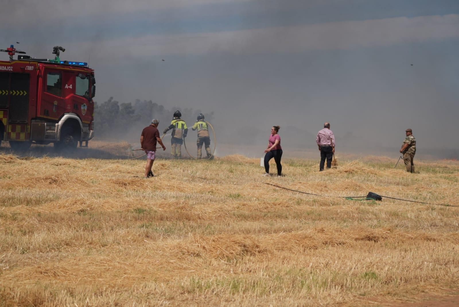 Un incendio en Sancha Brava (Badajoz) obliga a activar el nivel 1