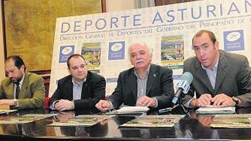 De izquierda a derecha, José Manuel Suárez, José Manuel Martínez, Misael Fernández Porrón y Héctor Galán.