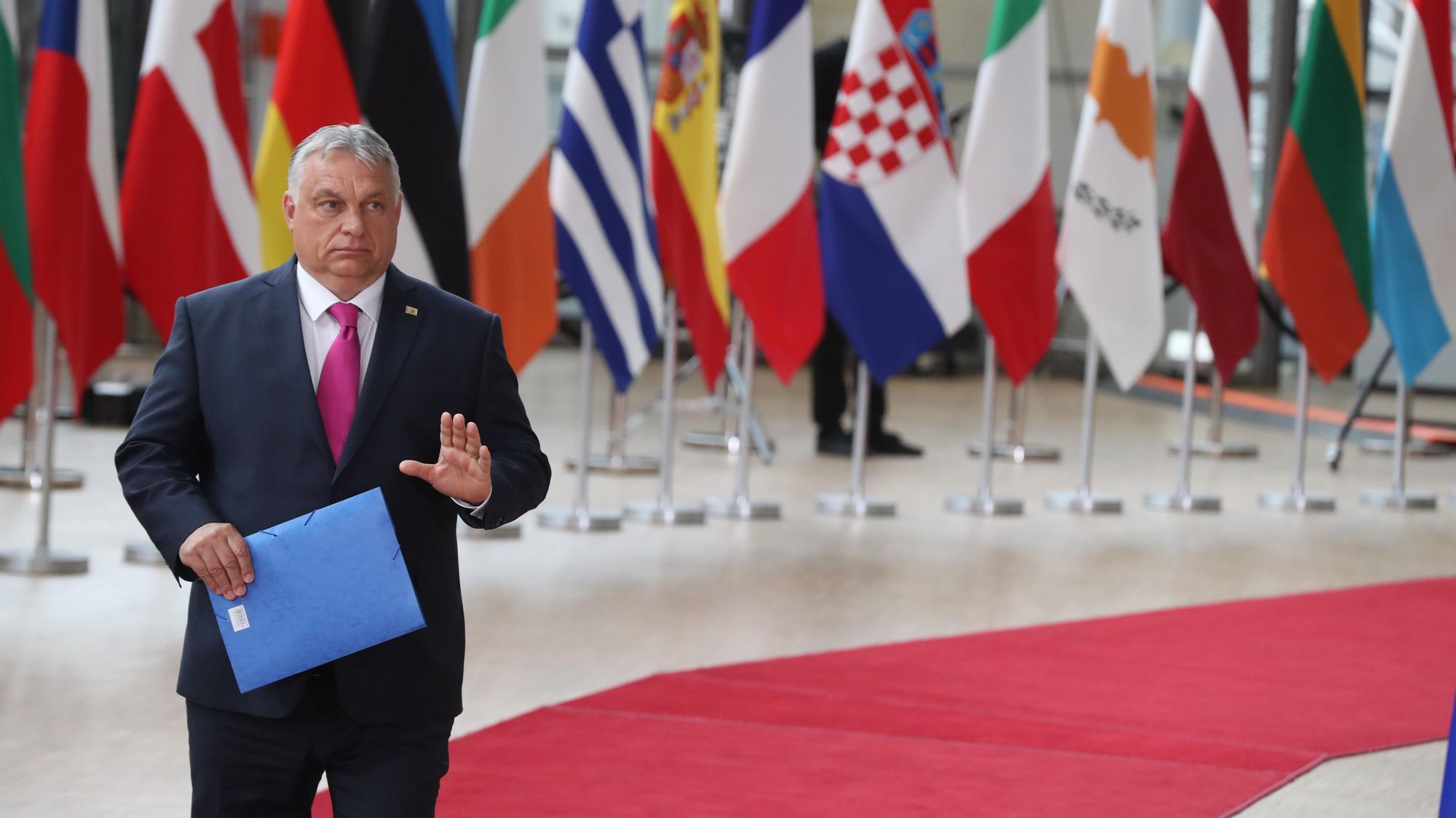 Víctor Orbán, a su llegada a la reunión del Consejo Europeo, en Bruselas, el 30 de mayo de 2022.