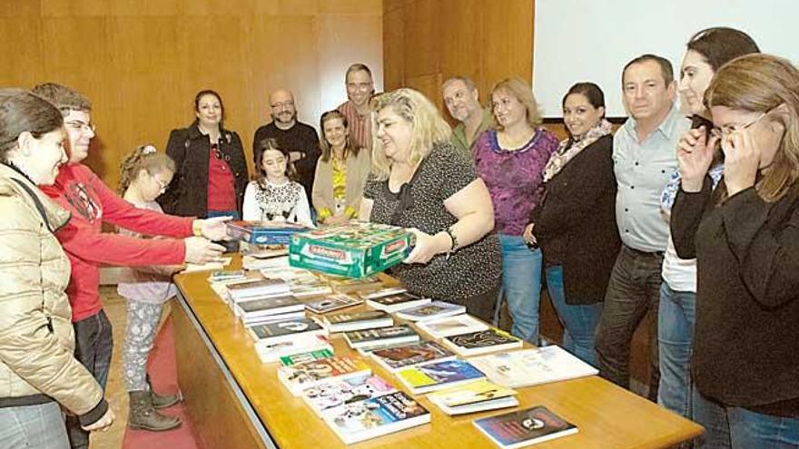 La Casa de Galicia busca voluntarios tras el éxito de la campaña navideña