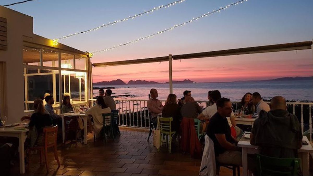 Terraza del Pénsamo, al pie de la playa D'Abra