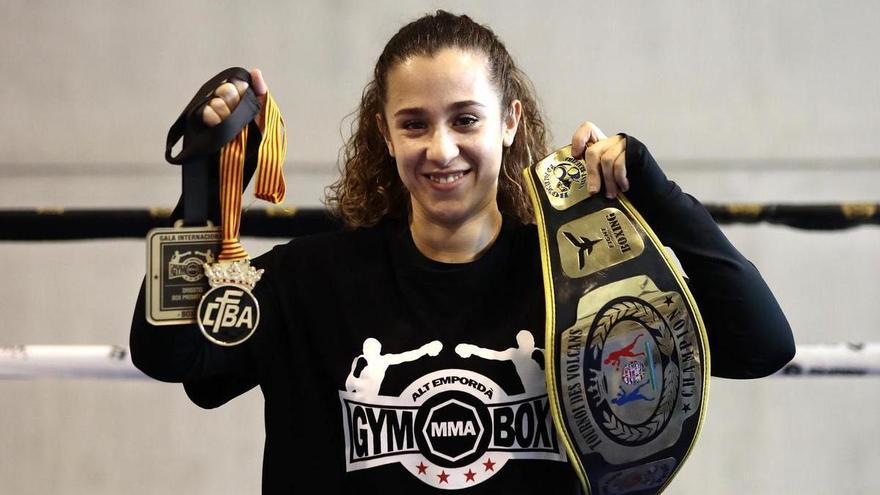 La figuerenca Clara Farré, campiona catalana de boxa amateur