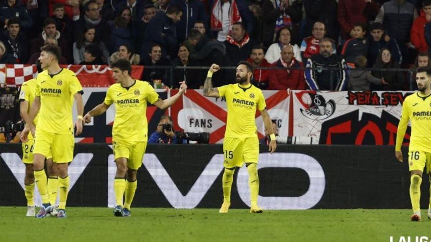 Morales celebra su gol al Sevilla