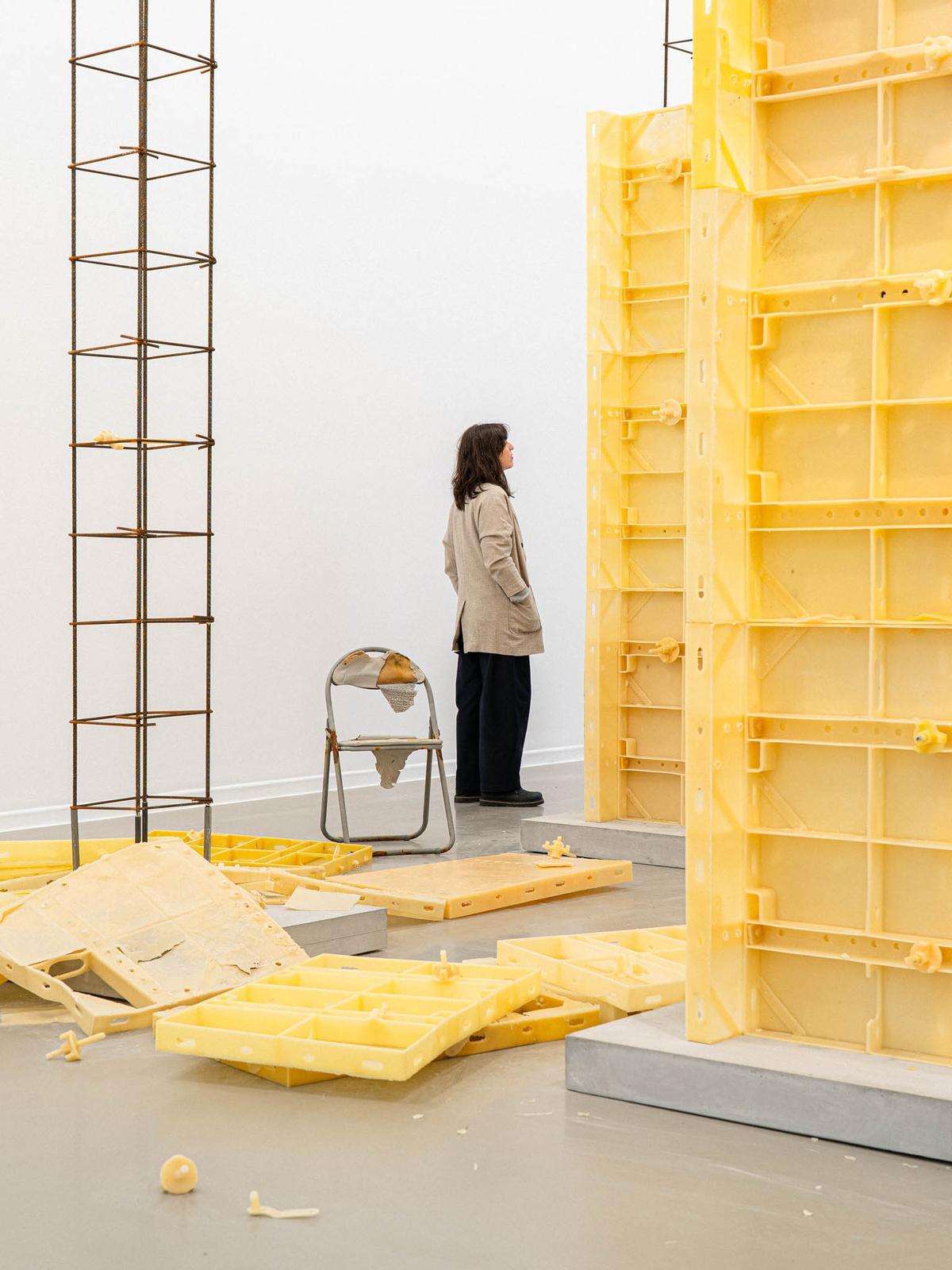 La instalación de Víctor Santamarina en 'Generación 26' ya ha sufrido el impacto del tiempo esperado.