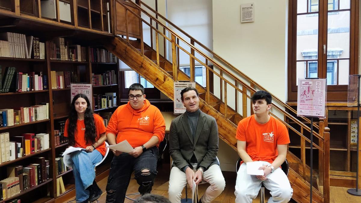 Por la izquierda, Sofía Villa, Rui Pinto, Jorge González-Palacios y Miguel Vigil.