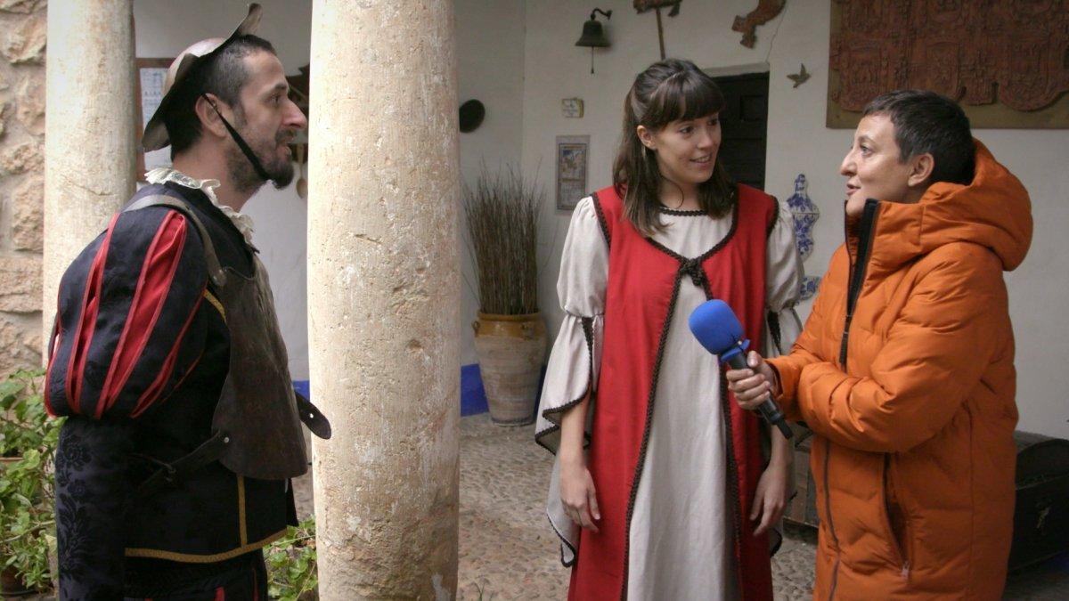 Eva Hache visitando El Toboso en 'La paisana'