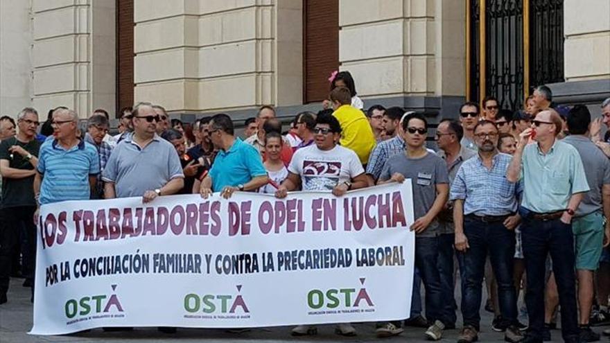 Trabajadores de Opel, en lucha «por la conciliación familiar»