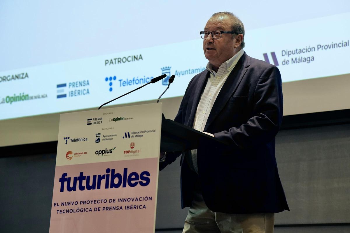 Fernando González, director de Futuribles, abrió la jornada celebrada en el Hotel Barceló de la capital malagueña