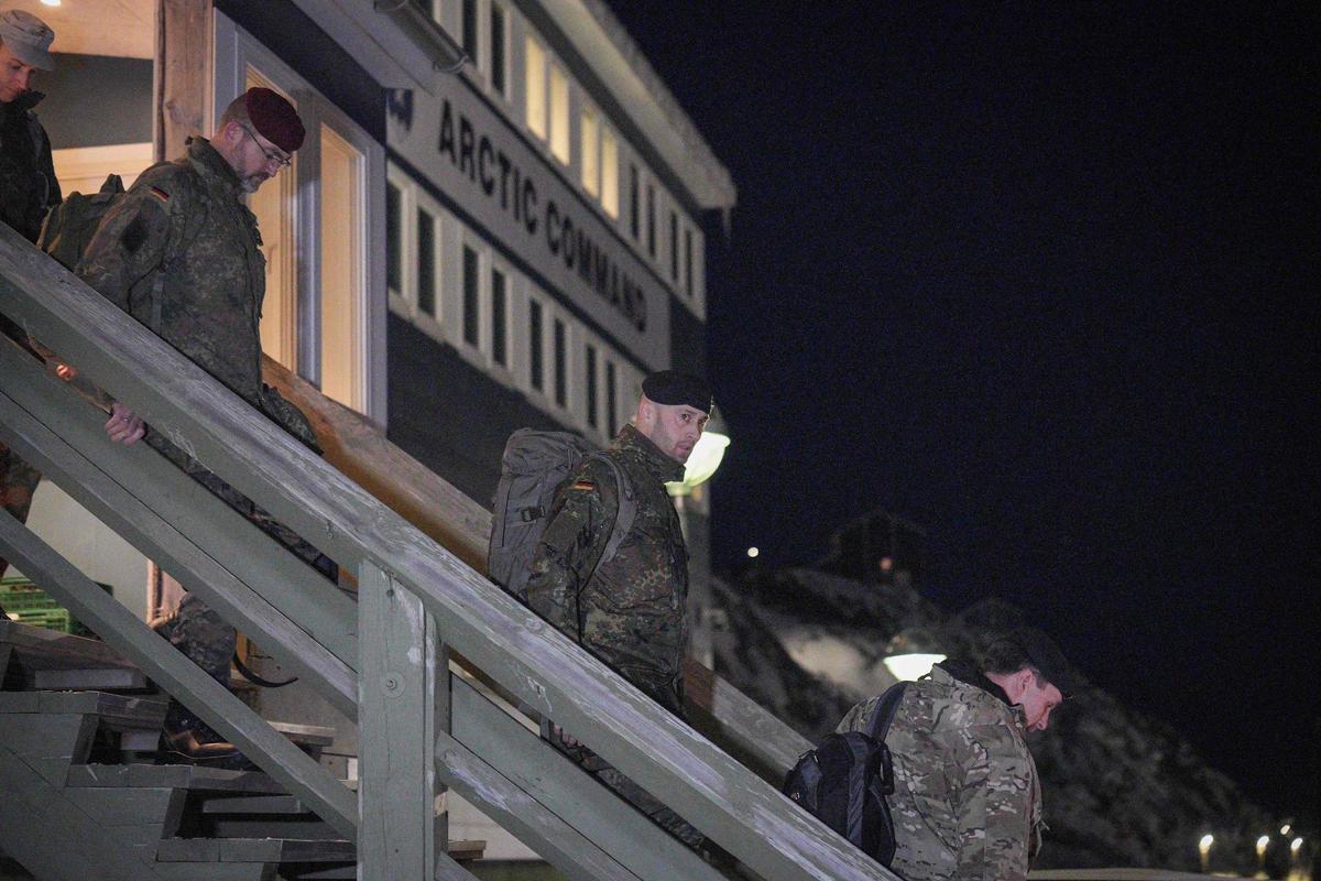 Fuerzas militares de varios países europeos llegan a Groenlandia