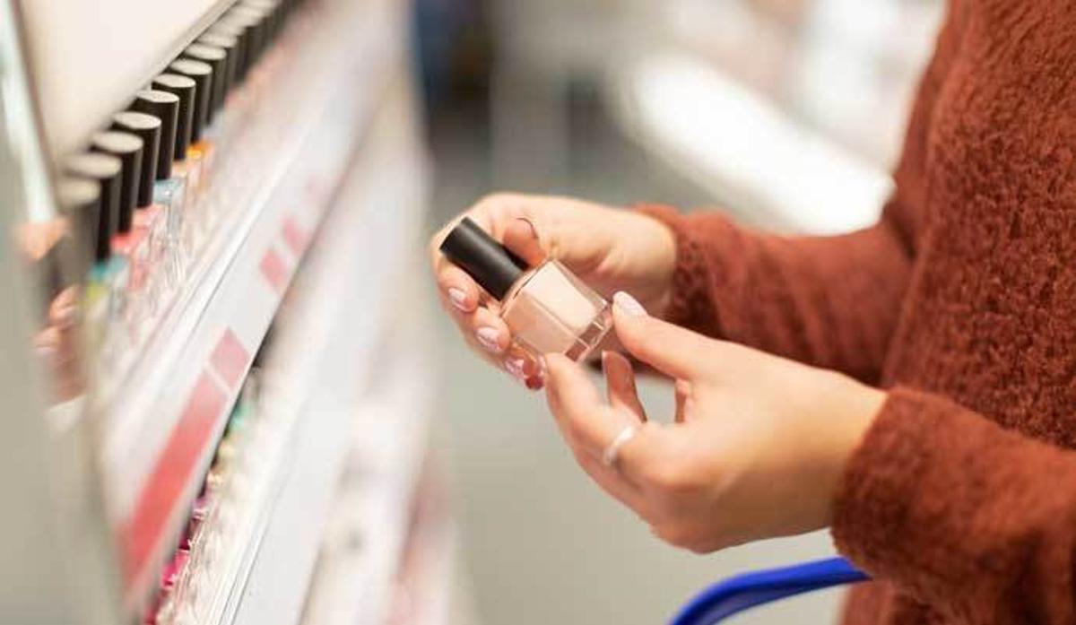 ¿Es malo pintarse las uñas? Consejos para una buena manicura