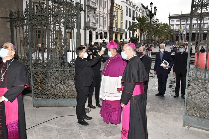 Toma de posesión del nuevo obispo José Mazuelos