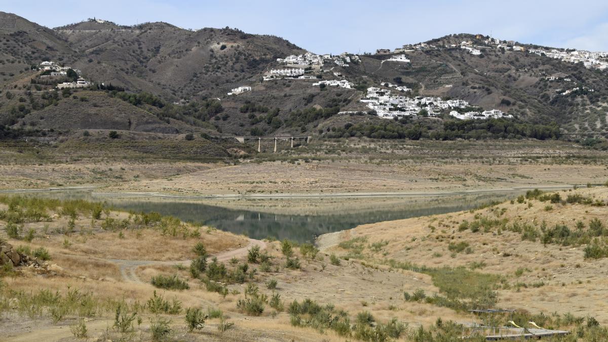 La sequía se agrava en España sin visos de lluvia y con embalses. en niveles agónicos