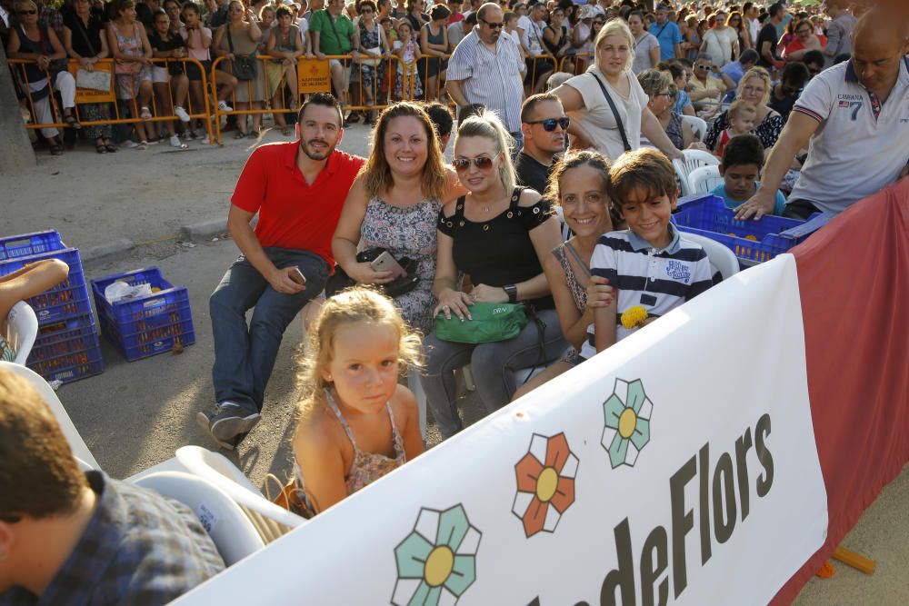 Búscate en los palcos de la Batalla de Flores 2017