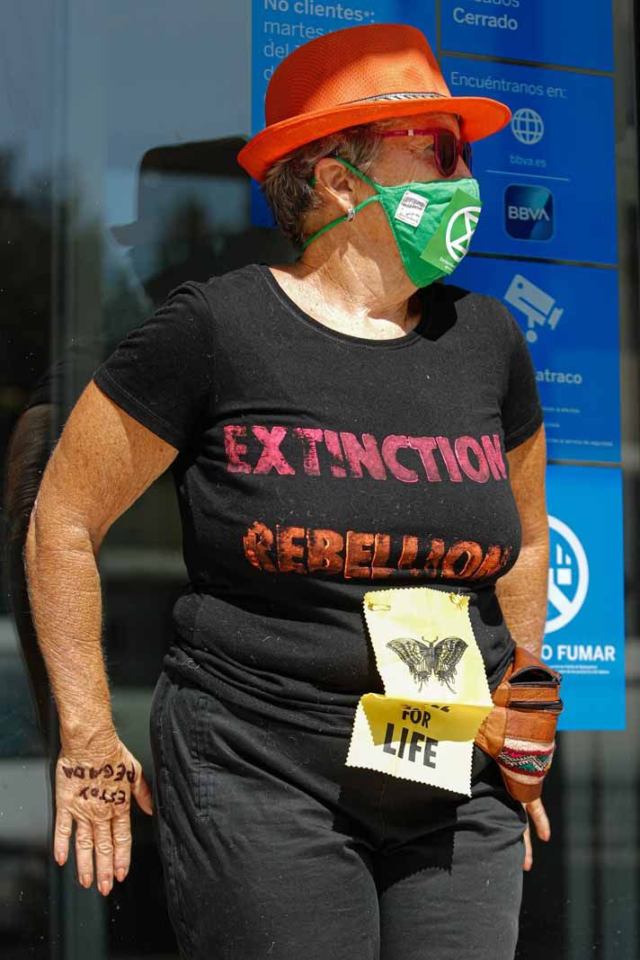 Extinction Rebellion pide al BBVA que no financie el 'fracking'