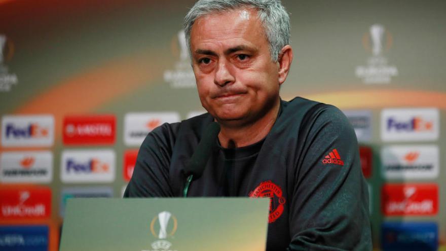 Mourinho, durante la rueda de prensa // REUTERS