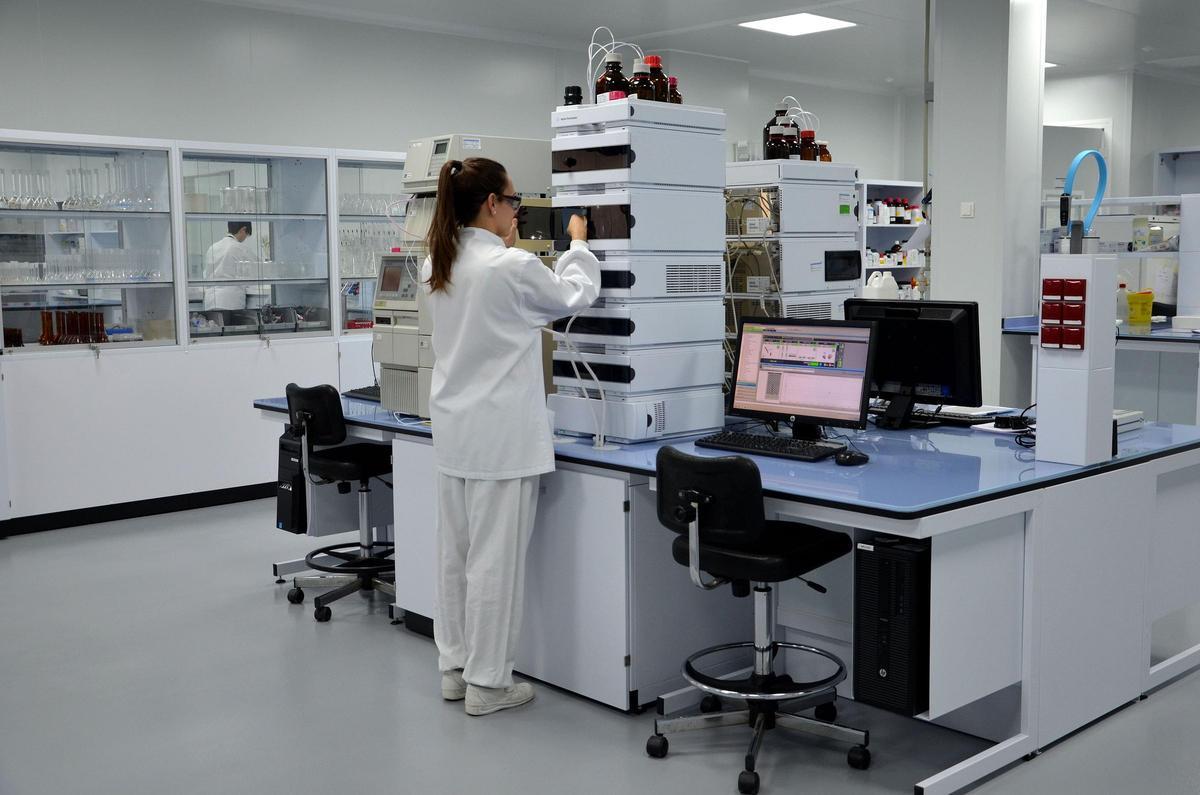 Detalle salas de producción  y desarrollo de HIPRA