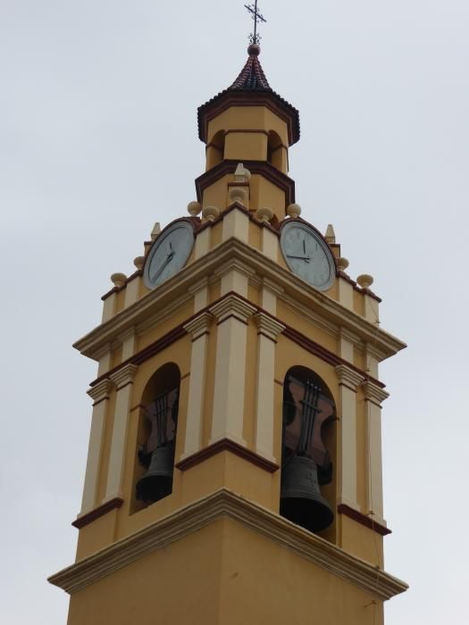 Campanario de Sant Cristòfor de Picassent.