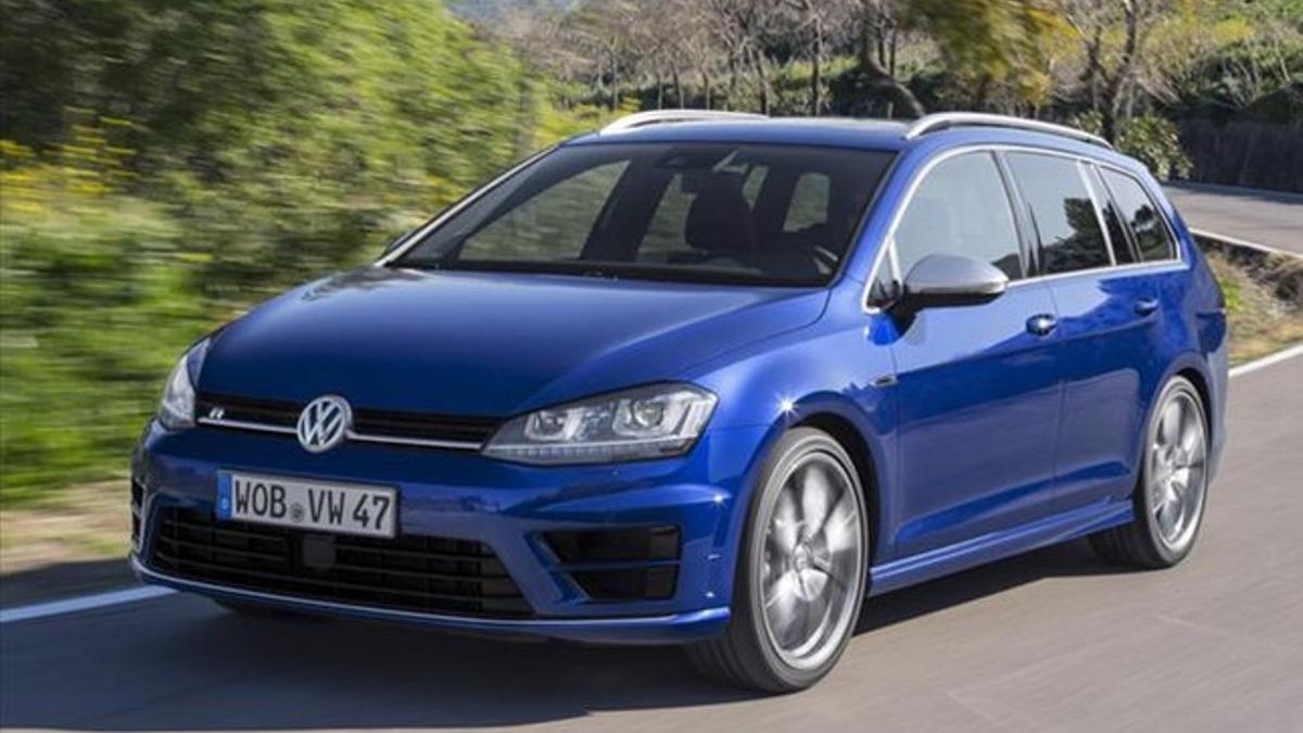 Golf Variant R en color azul  `Lapis Blue Metallic¿.