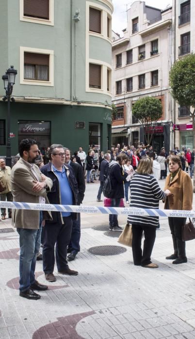 Una mujer fallece al incendiarse su piso en el edificio de Salesas, en Oviedo