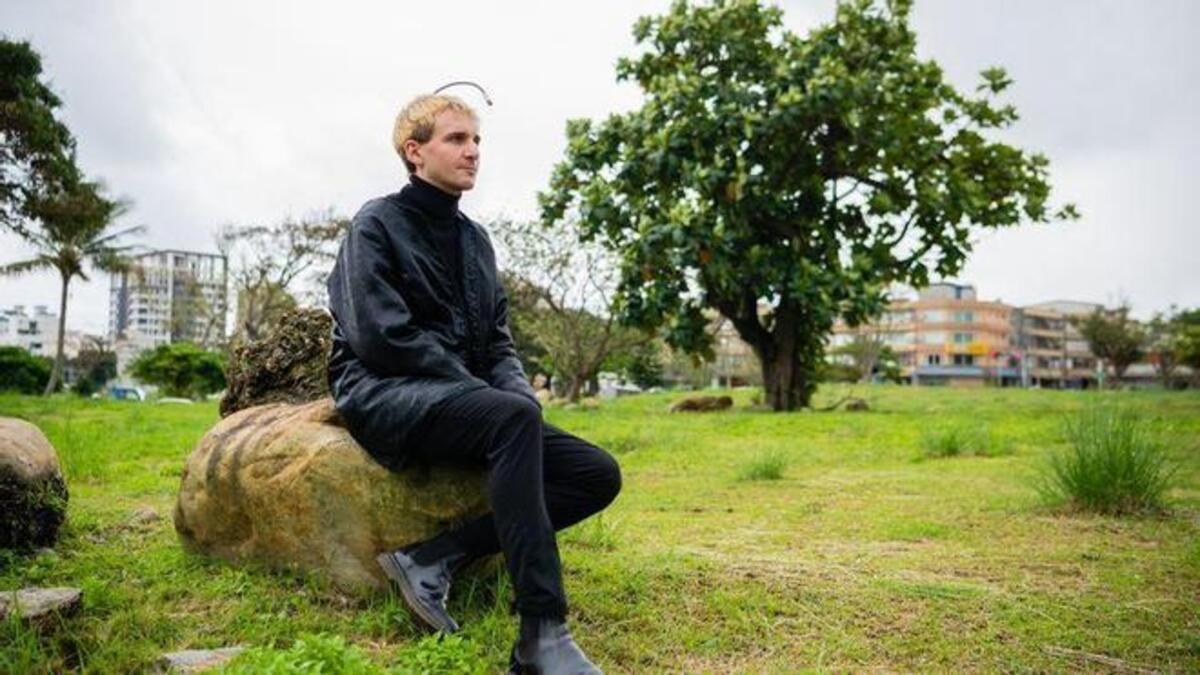 Neil Harbisson, primer cíborg reconocido de forma oficial.