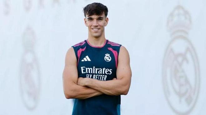 Carlos Espí ya sabe lo que es jugar con el Real Madrid: "Me siento el hombre más feliz del mundo"