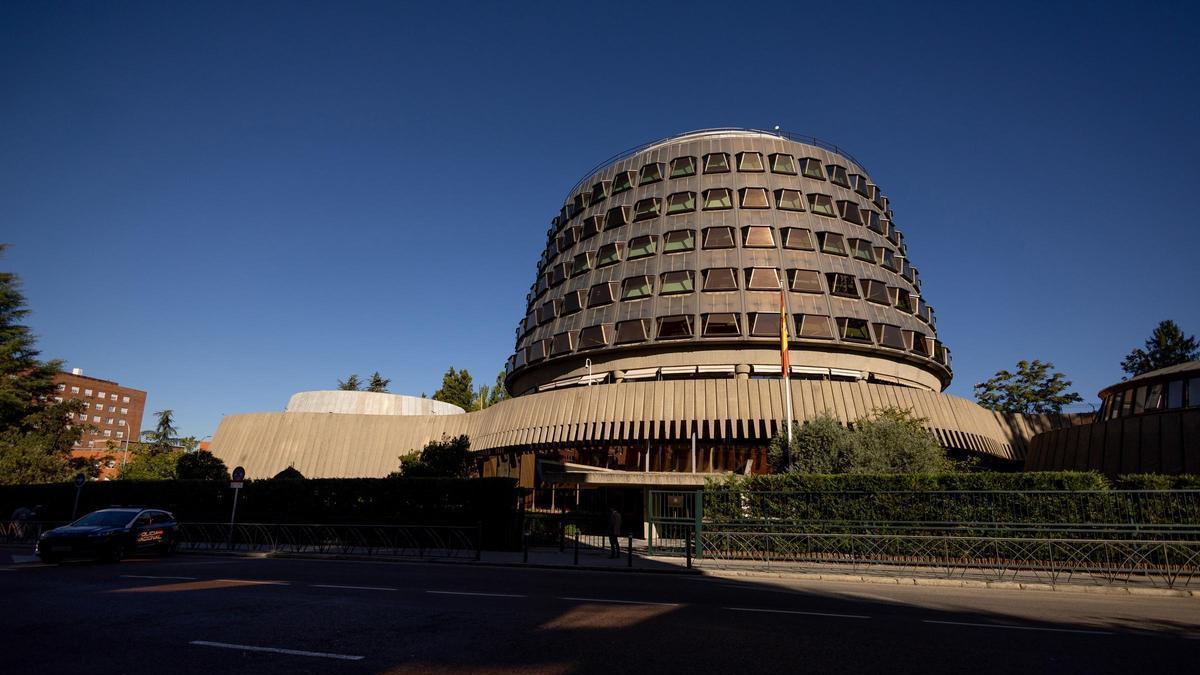Fachada de la sede del Tribunal Constitucional de España