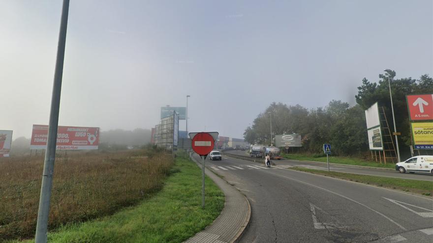 Muere un hombre y otras dos personas dos son liberadas tras una salida de vía en Lugo