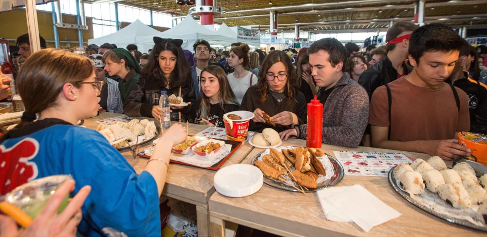 Miles de personas acuden al evento dedicado a la cultura japonesa celebrado en la provincia de Alicante