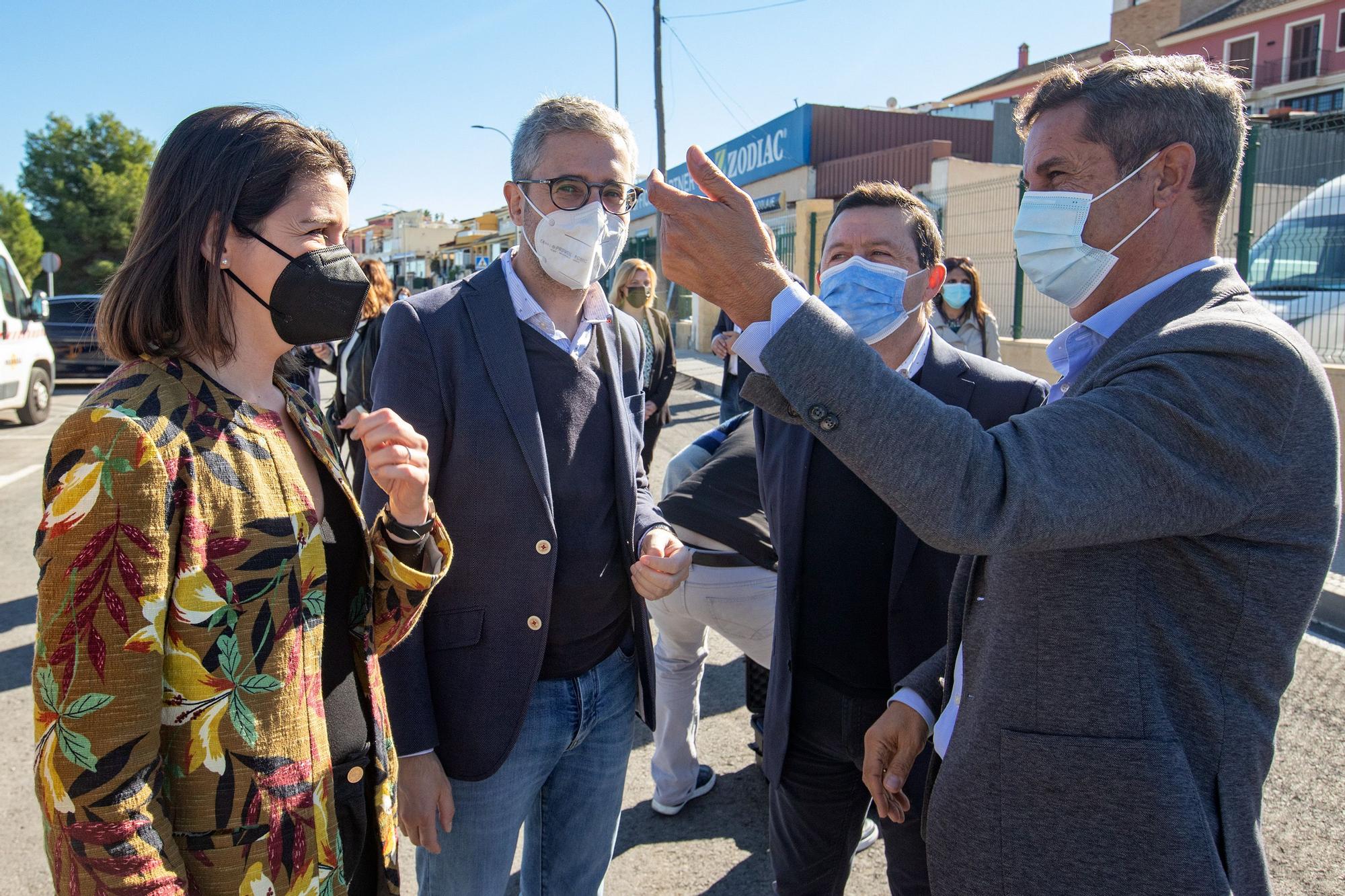 El conseller visita las mejoras en la CV-95 en el tramo de San Miguel de Salinas