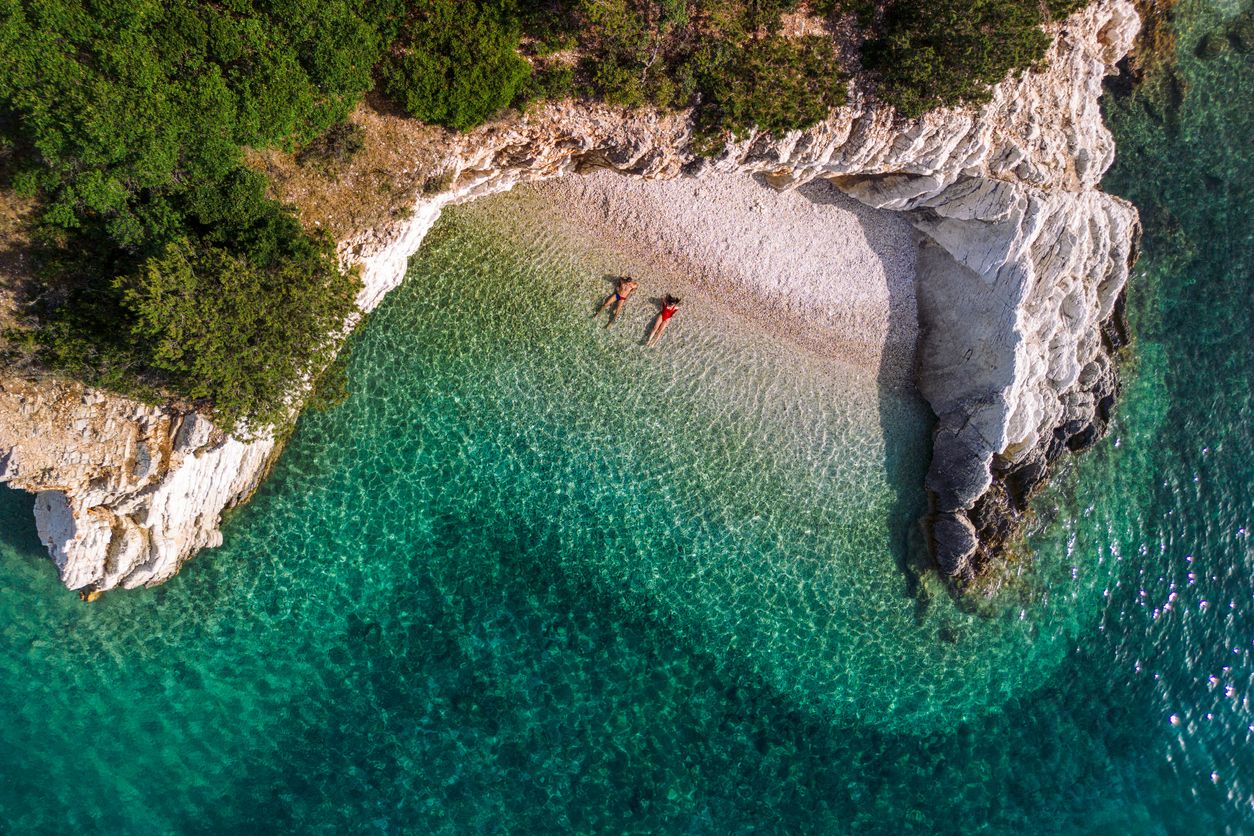 Le compra una isla por una curiosa razón.