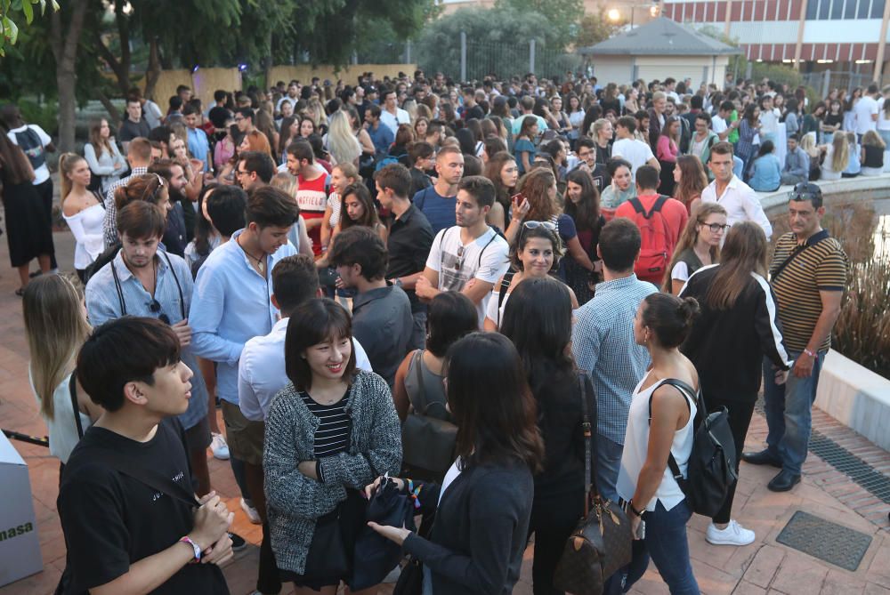 Este martes ha tenido lugar el acto de bienvenida a los alumnos de intercambio internacional y estudiantes del Centro Internacional de Español, procedentes de más de 50 países. El acto tuvo lugar en el Jardín Botánico del Campus de Teatinos